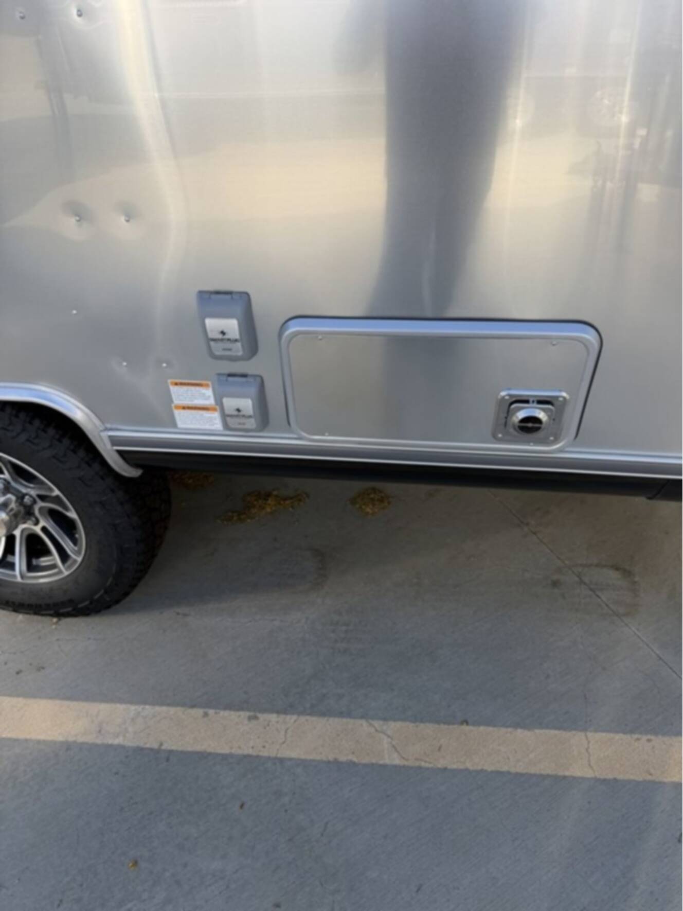 A photo of this 2026 Airstream Trade Wind 25FBT