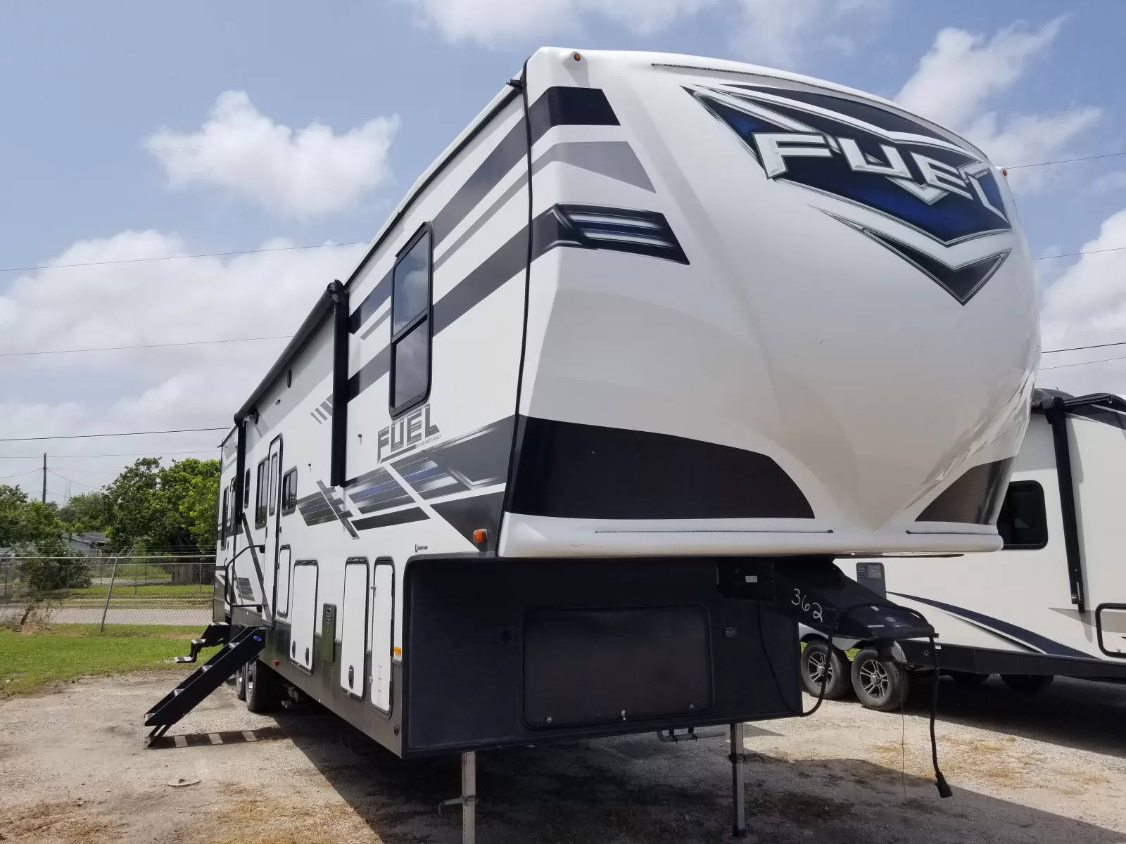 2021 Heartland Fuel 362 Toy Hauler in corpus christi TX