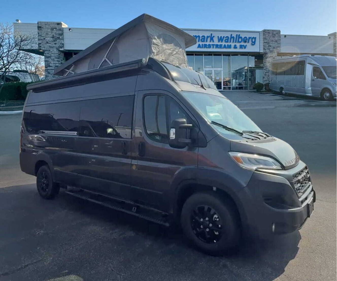 A photo of this 2027 Airstream Rangeline 21PS Pop-Top