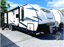 Travel Trailers: An RV Buyer Basics Guide image