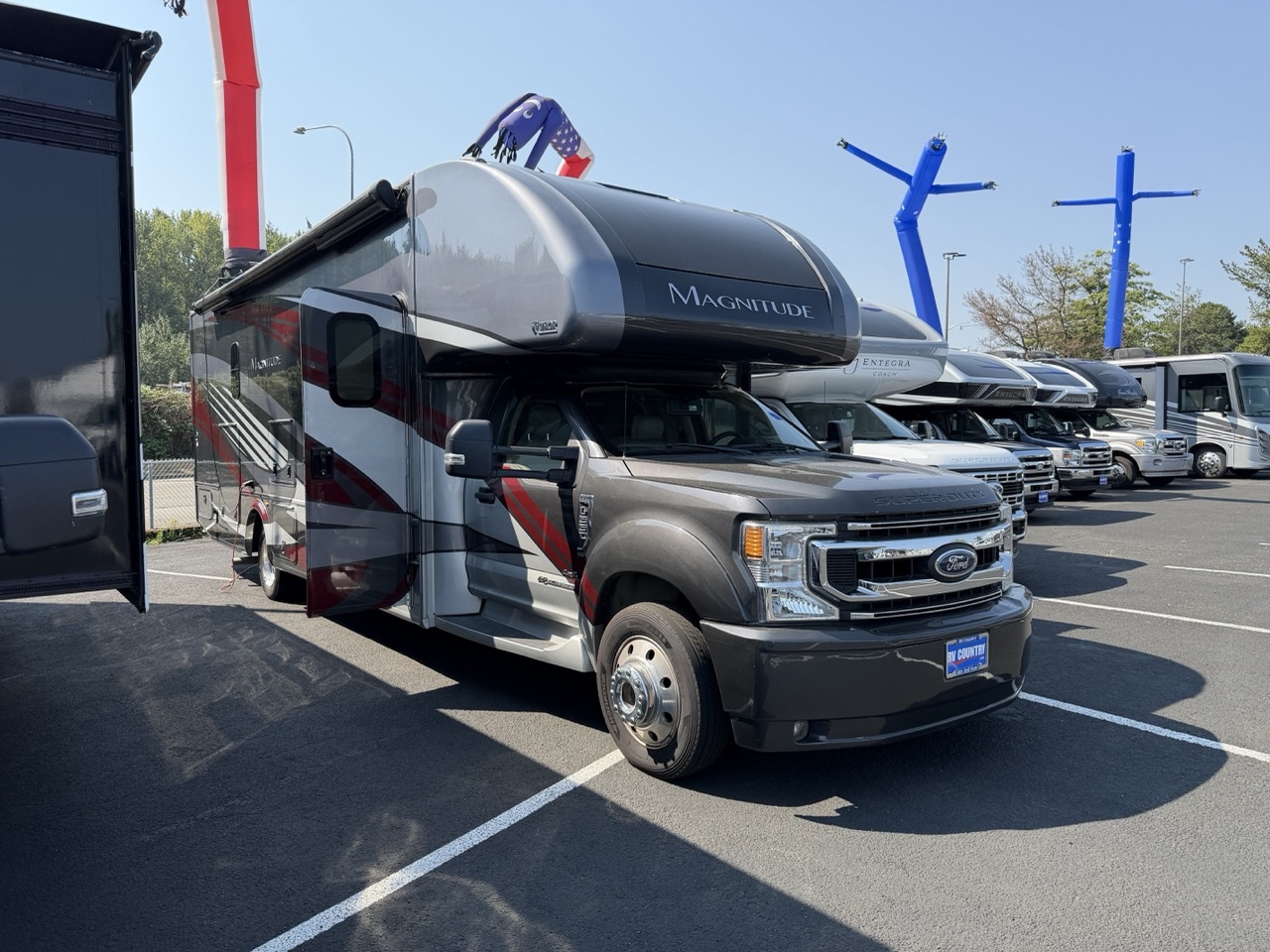 2021 Thor Motor Coach Magnitude SV34 in klamath falls OR