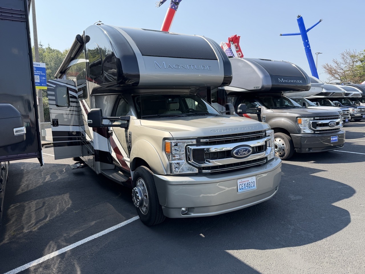 2023 Thor Motor Coach Magnitude RS36 in fife WA