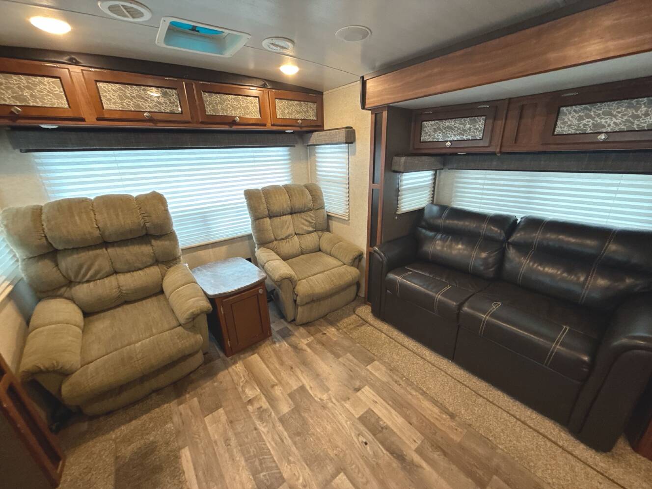 A photo of this 2018 Heartland MALLARD M325