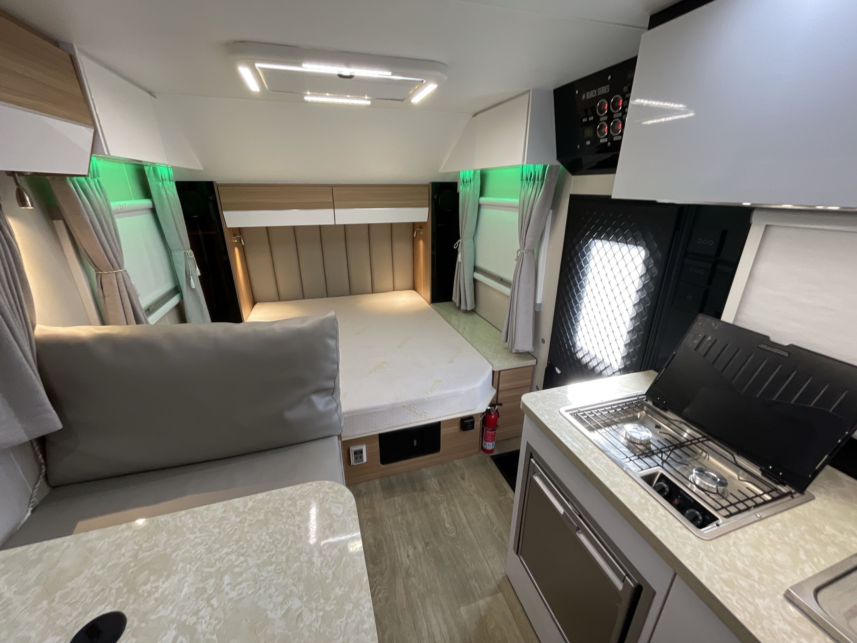 2022 Black Series BLACK SERIES CAMPER HQ15 in deforest WI
