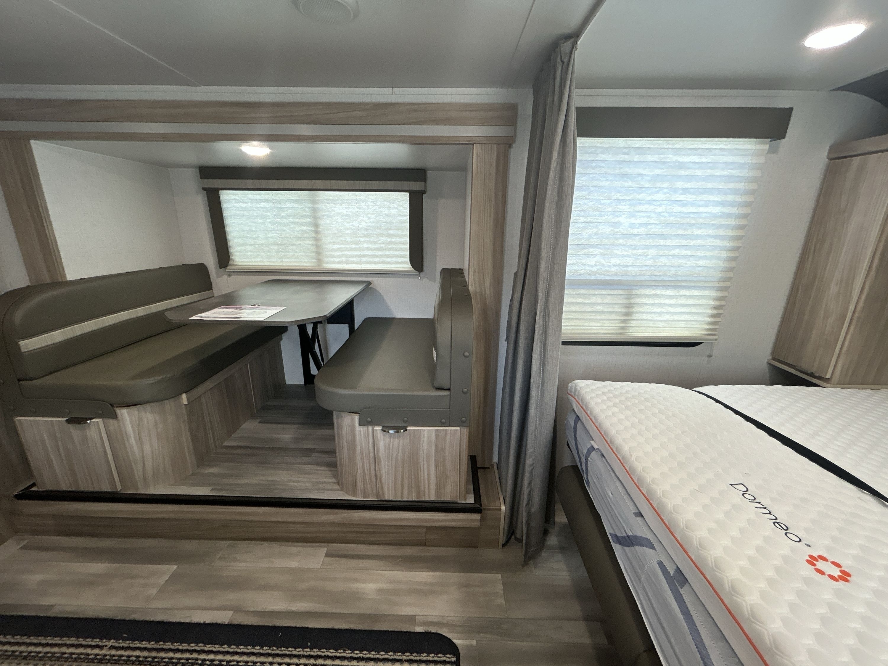 2021 Winnebago MICRO MINNIE 2108DS in lowell AR