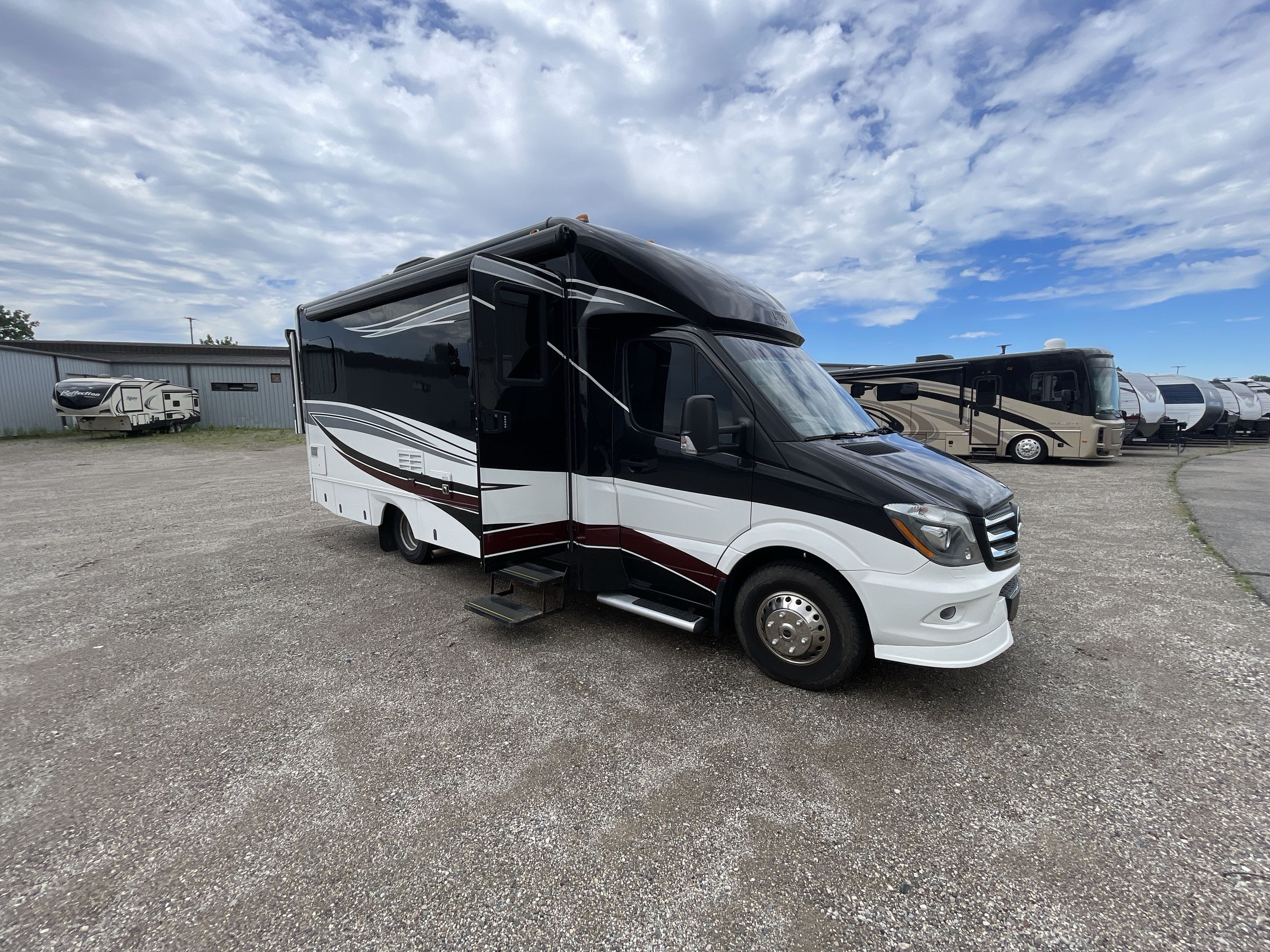 2016 Renegade VILLAGIO 25QRS RV
