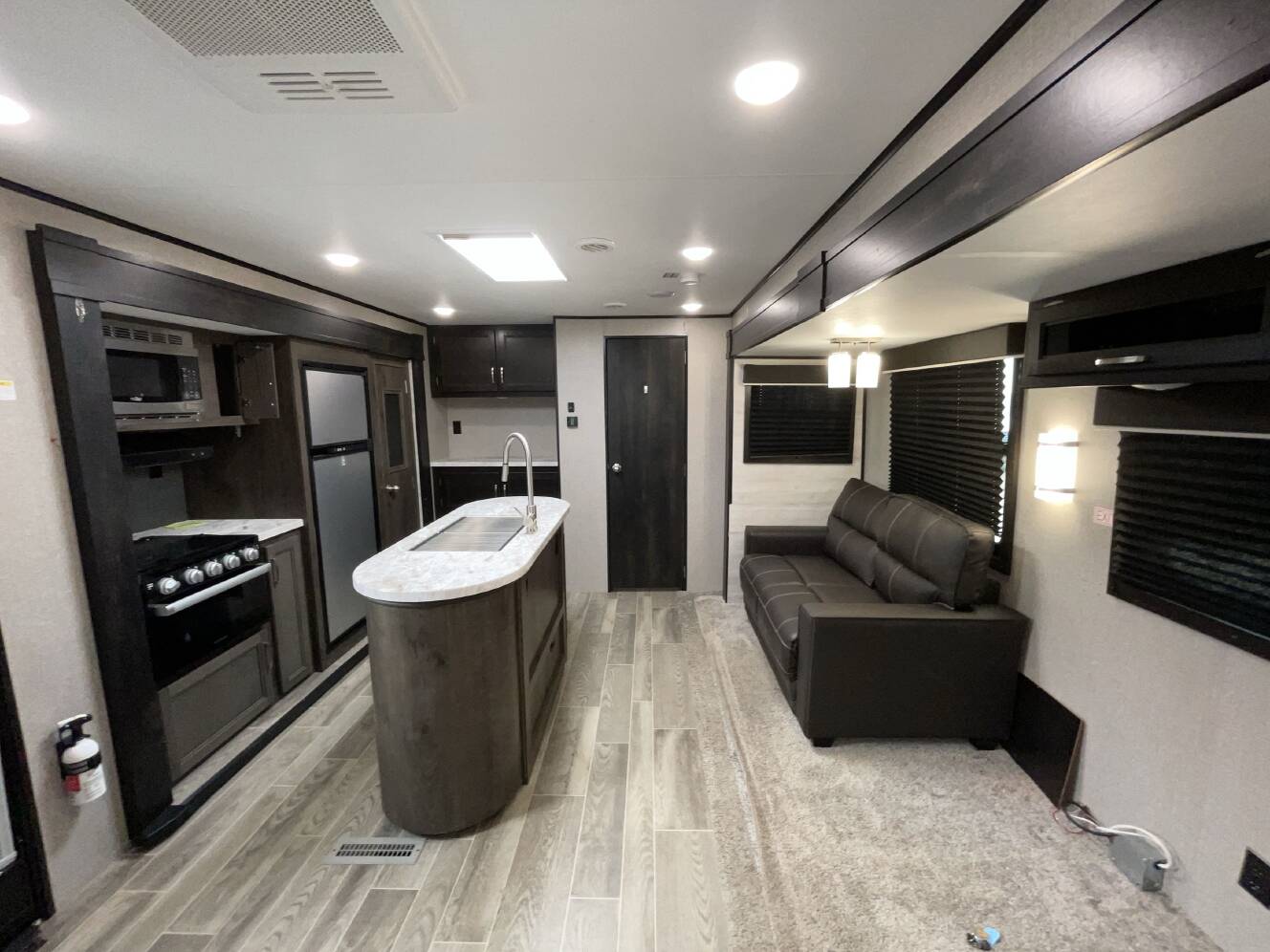 A photo of this 2021 Jayco JAY FLIGHT 33RBTS