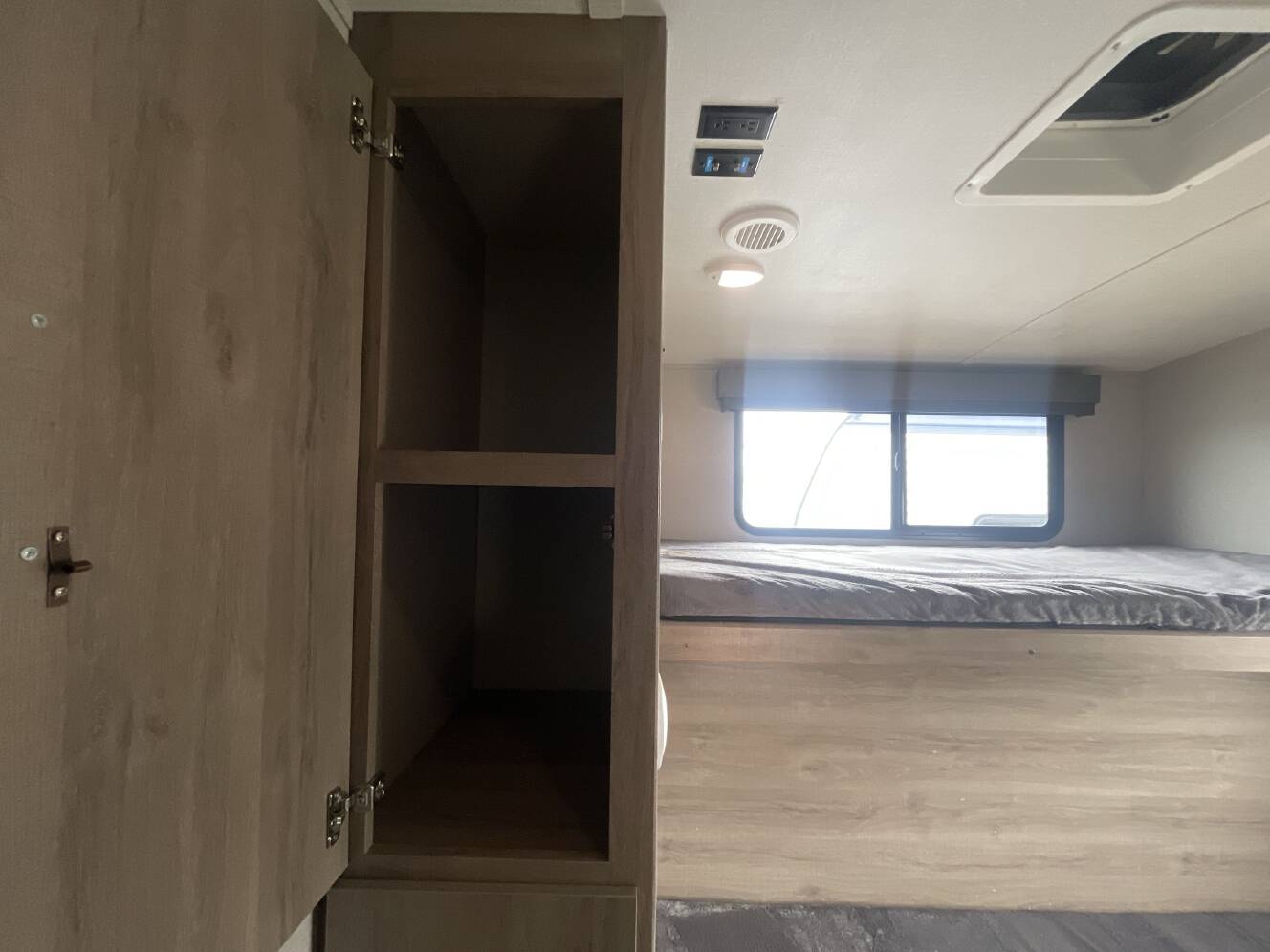 A photo of this 2022 Grand Design IMAGINE 3250BH