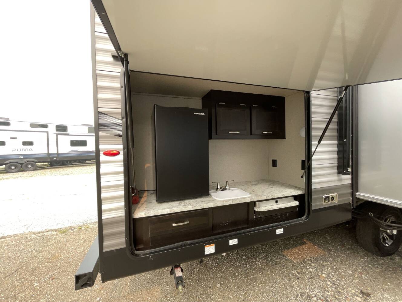 A photo of this 2021 Jayco JAY FLIGHT 33RBTS
