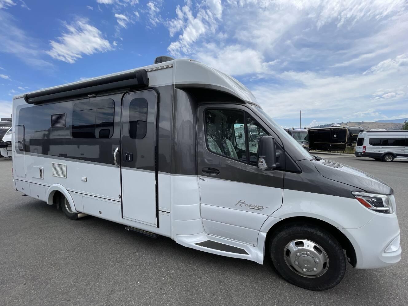 A photo of this 2021 Regency ULTRA BROUGHAM 25MB