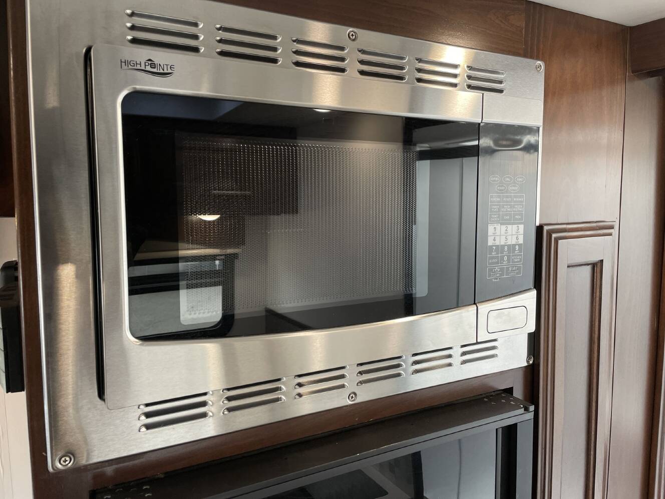 A photo of this 2021 Regency ULTRA BROUGHAM 25MB