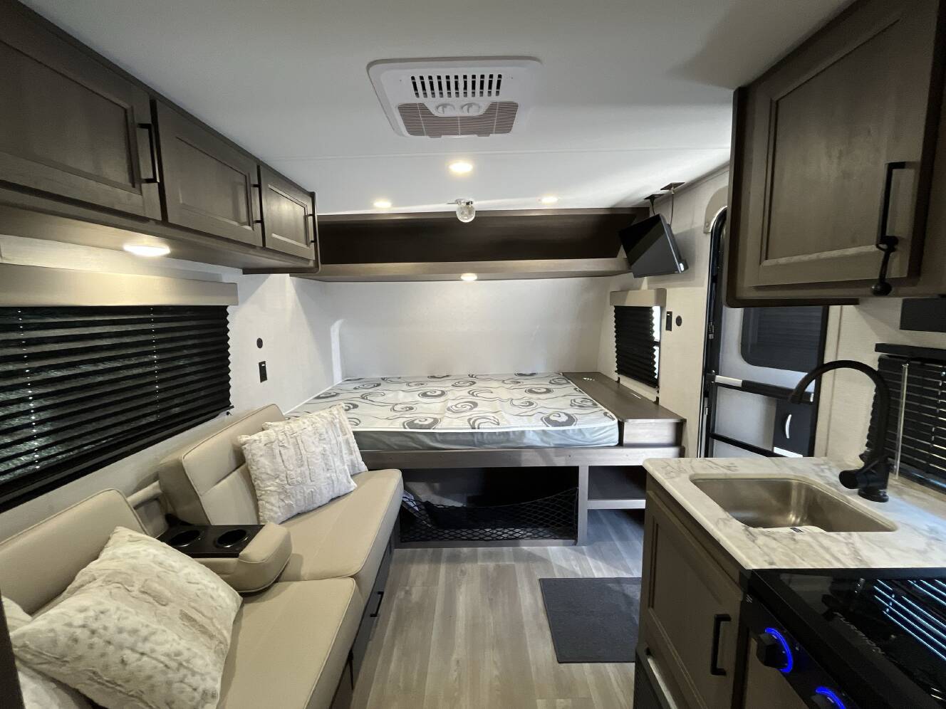 A photo of this 2025 Grand Design TRANSCEND ONE 151BH