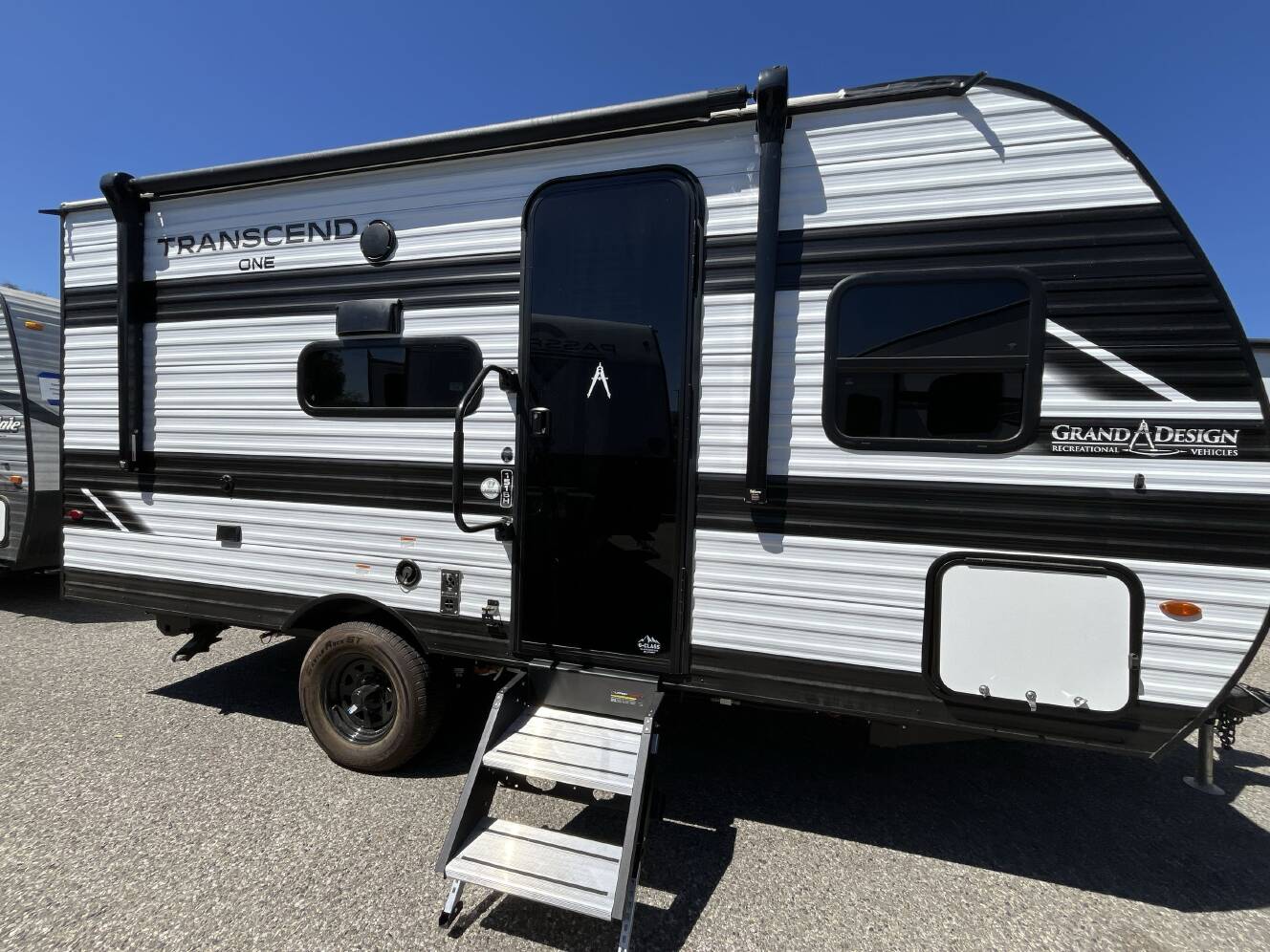 A photo of this 2025 Grand Design TRANSCEND ONE 151BH