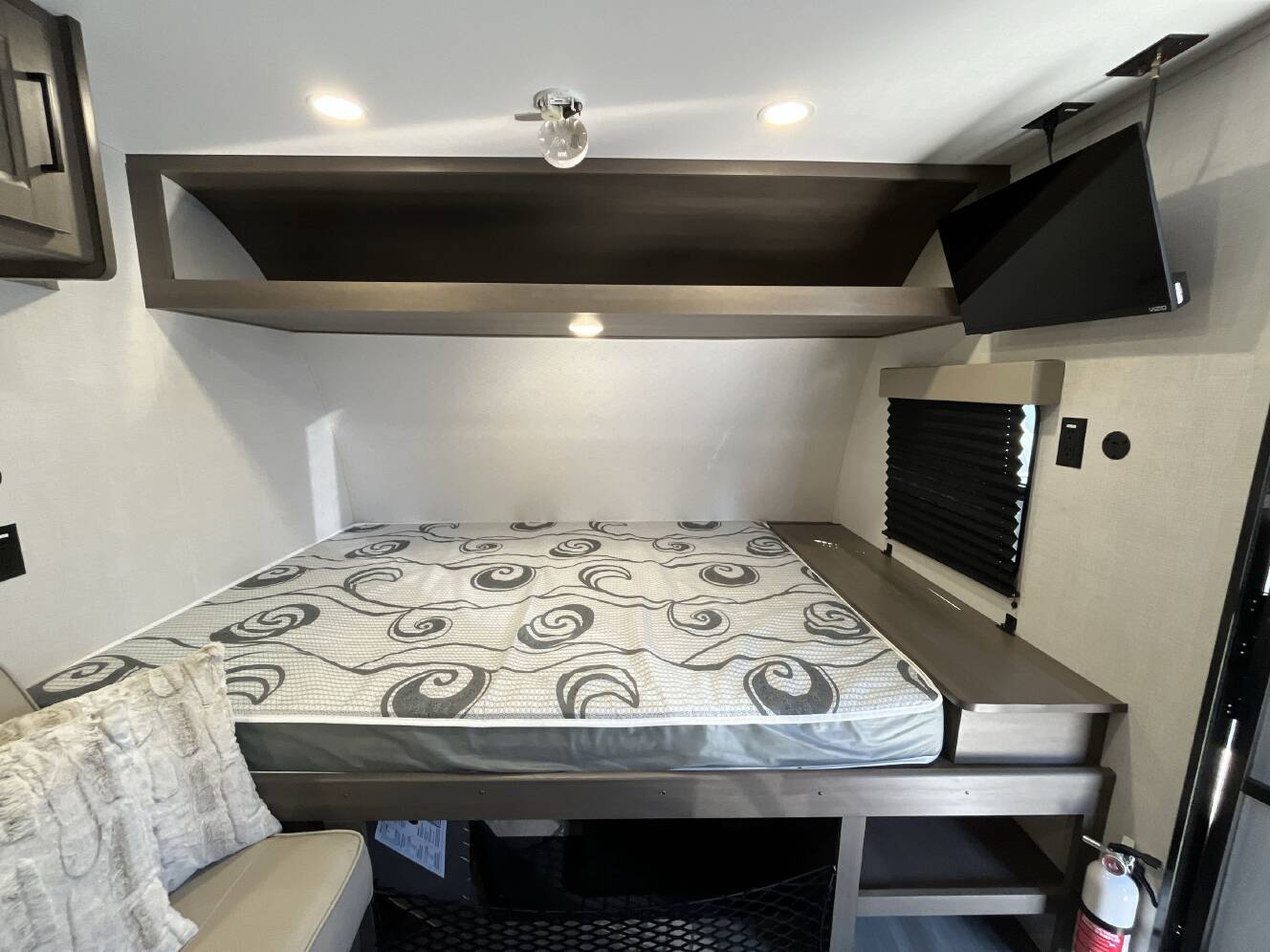 A photo of this 2025 Grand Design TRANSCEND ONE 151BH