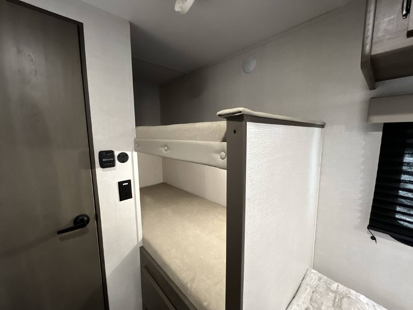 A photo of this 2025 Grand Design TRANSCEND ONE 151BH