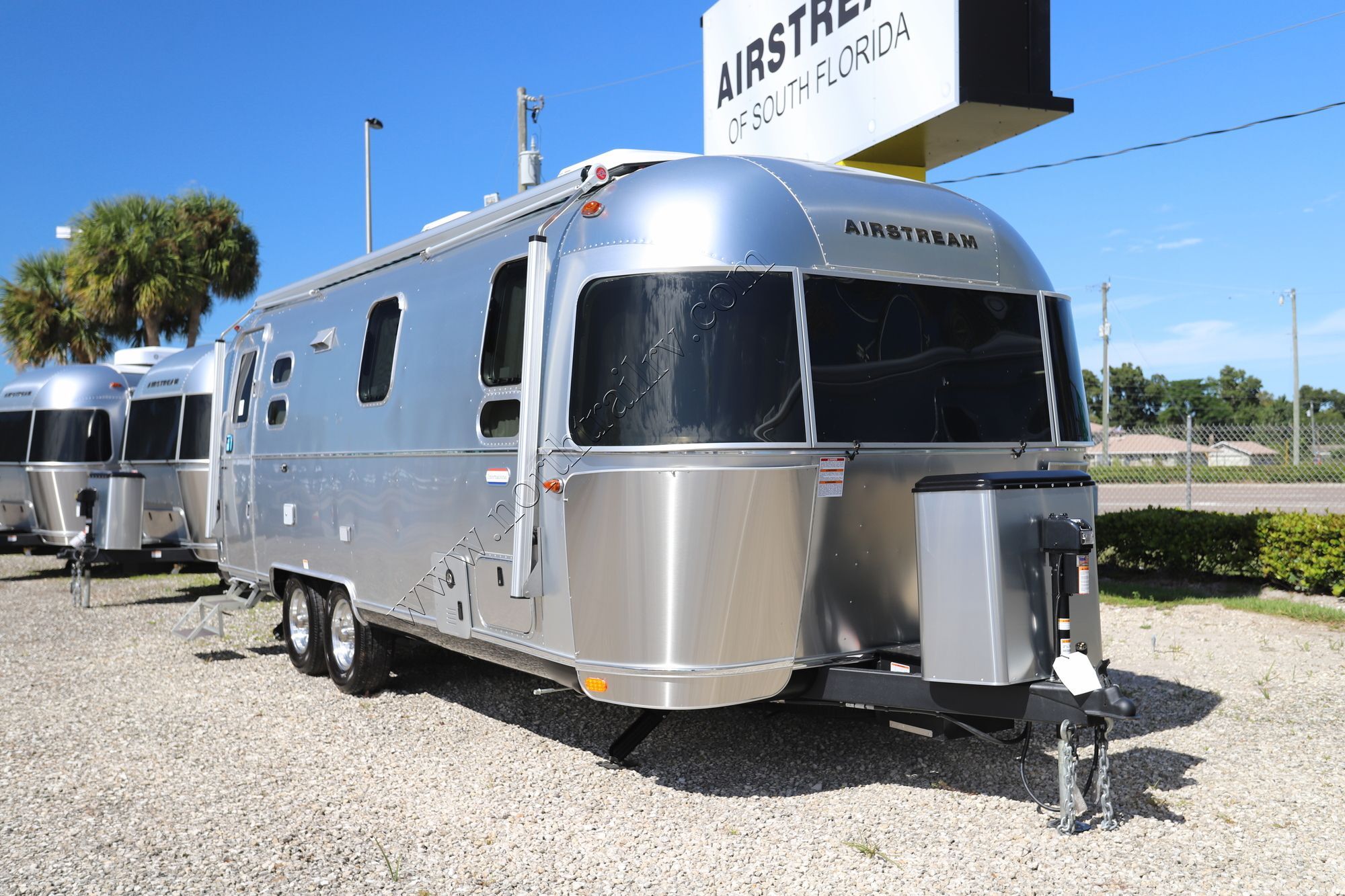 2026 Airstream International 25FB in ft. myers FL