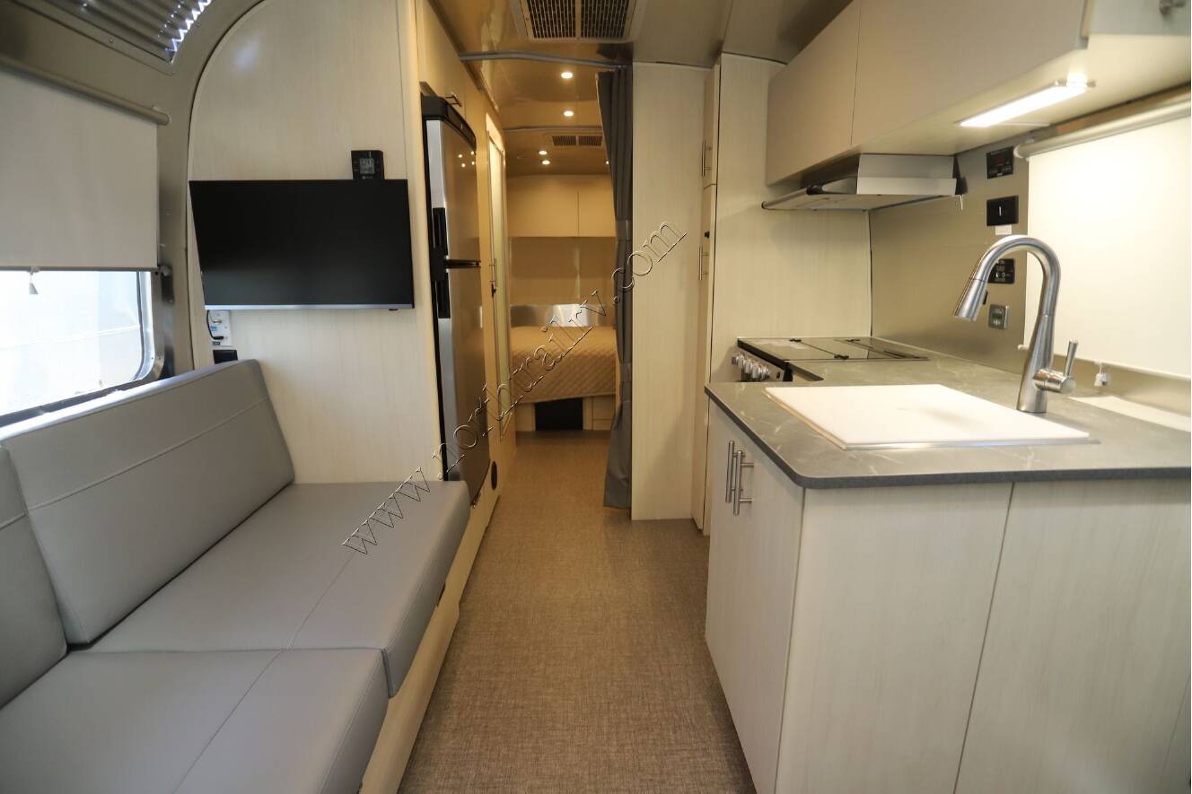 A photo of this 2026 Airstream Flying Cloud 25FB