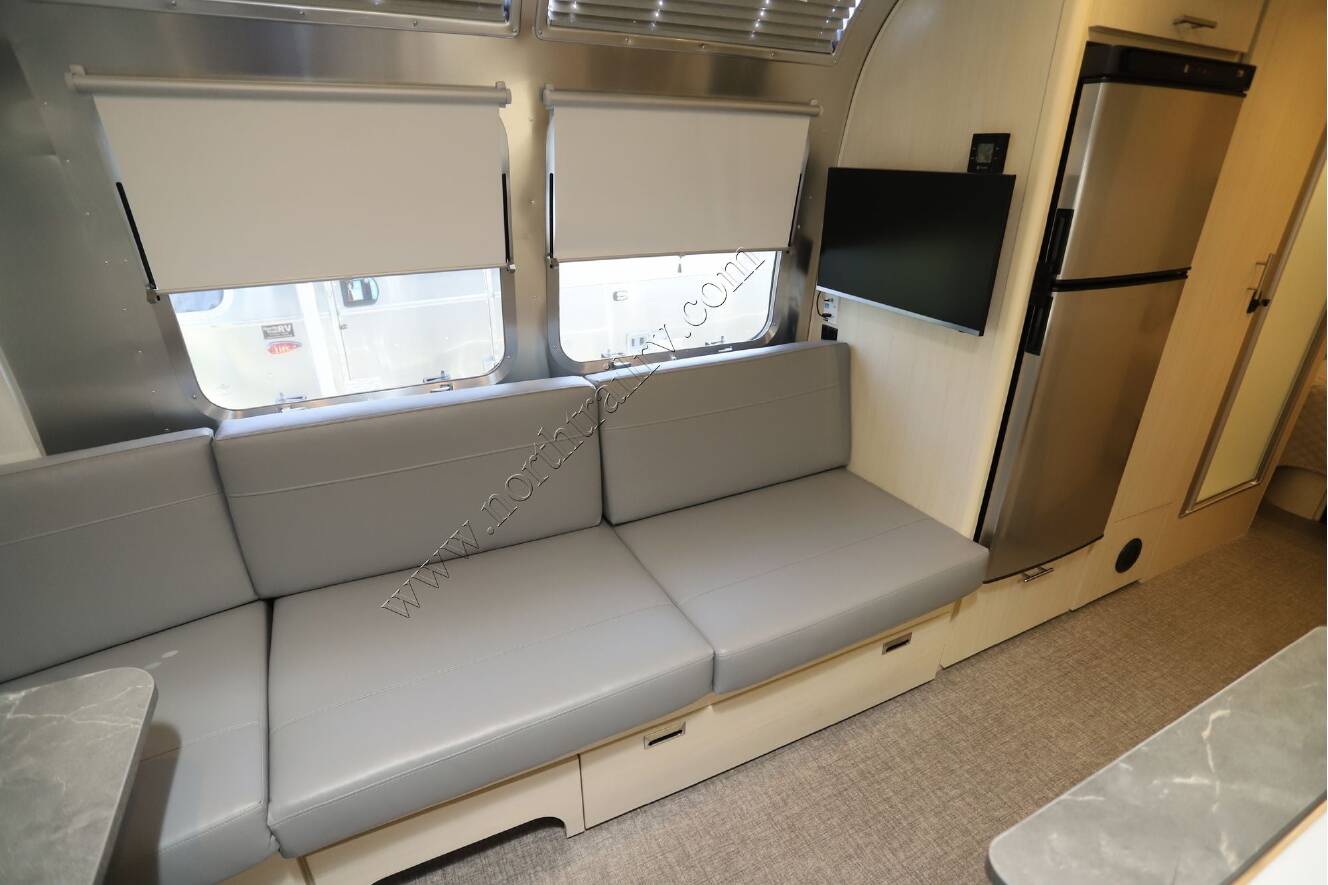 A photo of this 2026 Airstream Flying Cloud 25FB