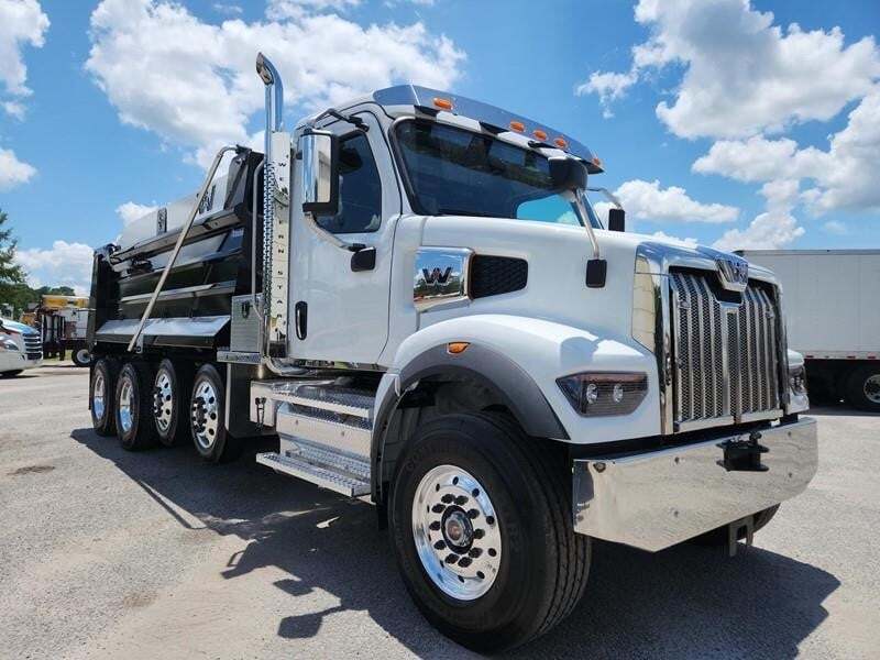2027 WESTERN STAR 47X in Wilmington, NC