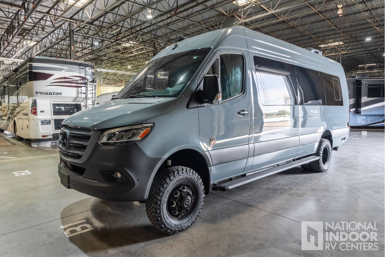A photo of this 2026 Ogv Luxury Coach V-Tour 5RLA