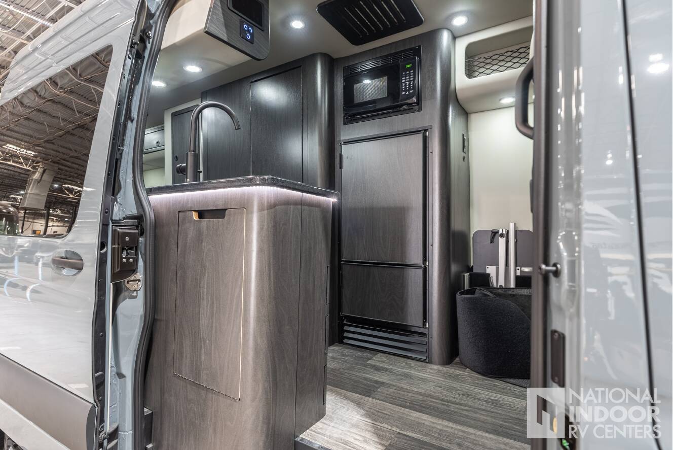 A photo of this 2026 Ogv Luxury Coach V-Tour 5RLA