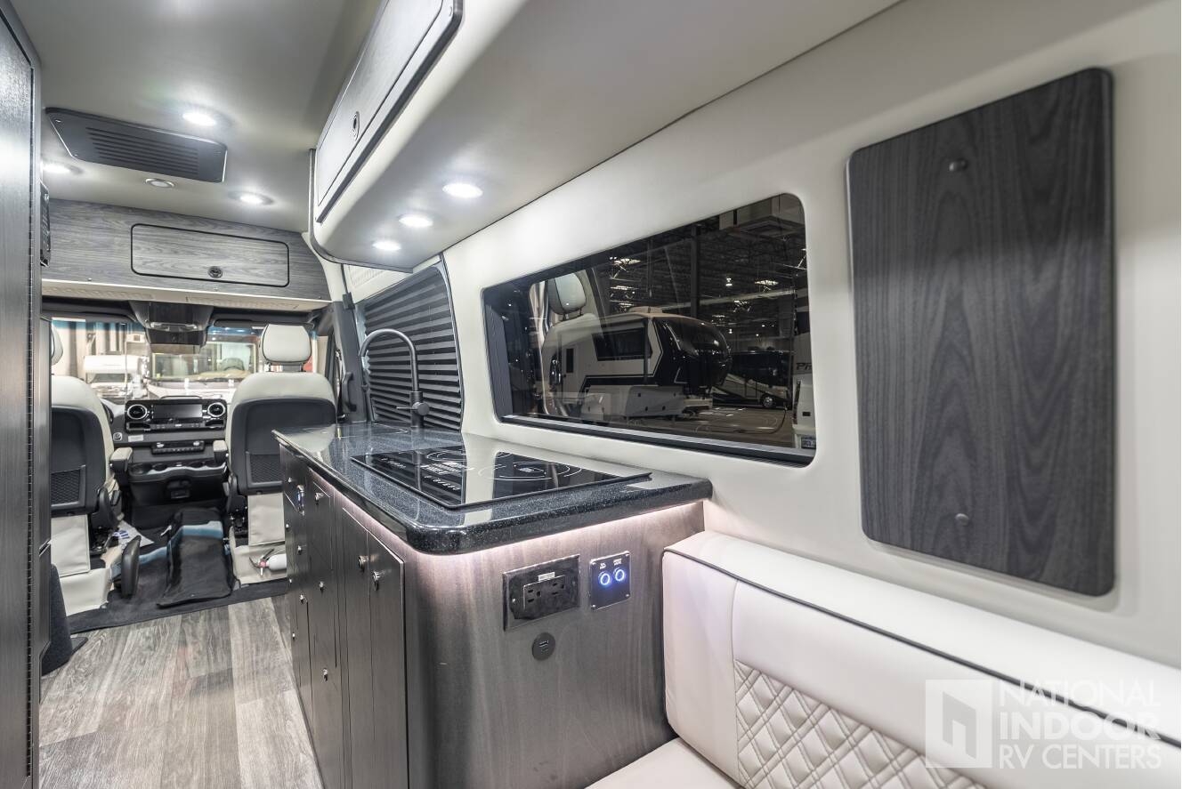 A photo of this 2026 Ogv Luxury Coach V-Tour 5RLA