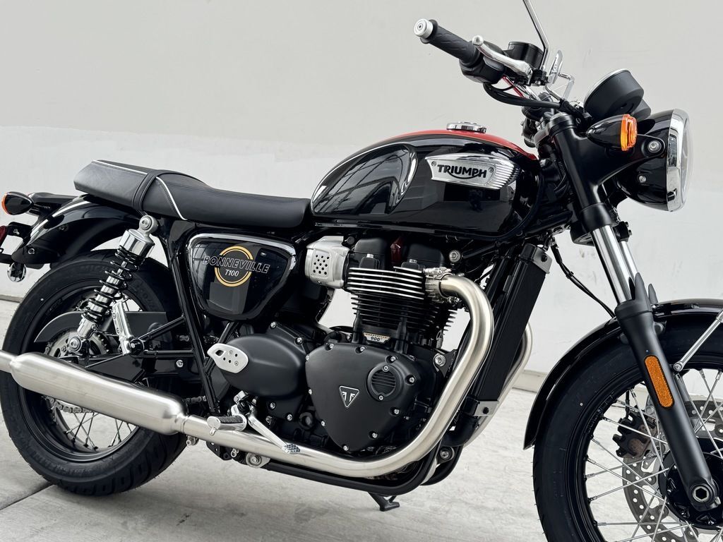 2026 Triumph Bonneville T100 Jet black T100 in Las Vegas, NV