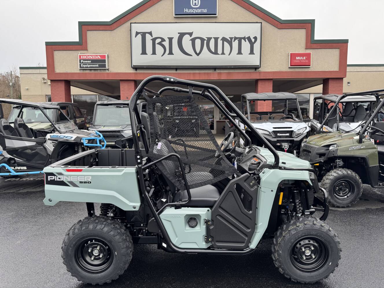 A photo of this 2026 Honda Pioneer 520