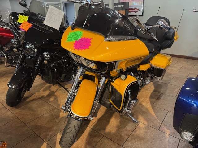 2022 Harley-Davidson CVO ROAD GLIDE LIMITED COLOR OPTION CVO LIMITED in Chattanooga, TN