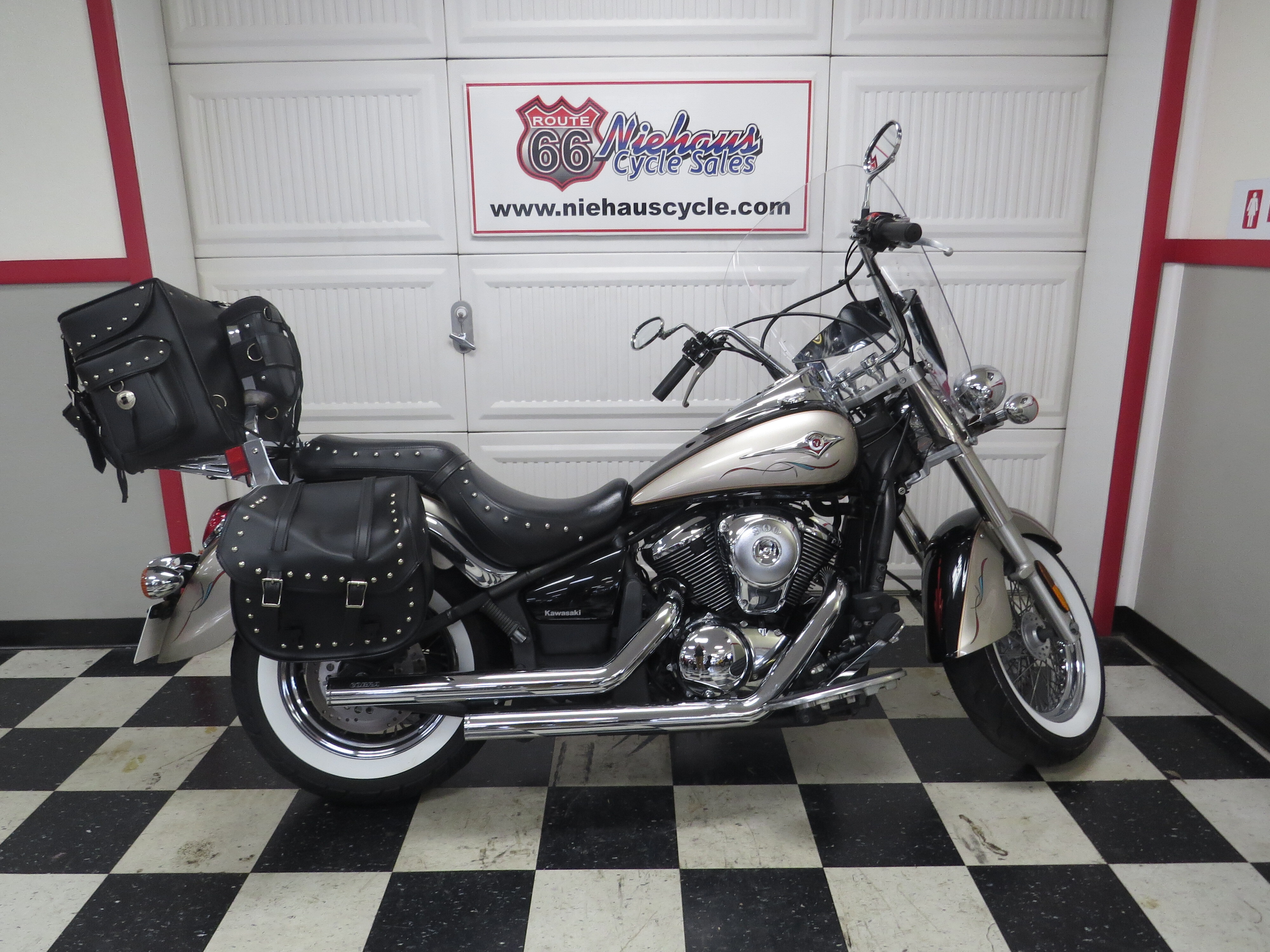 2011 Kawasaki VULCAN 900 CLASSIC L CLASSIC in Litchfield, IL