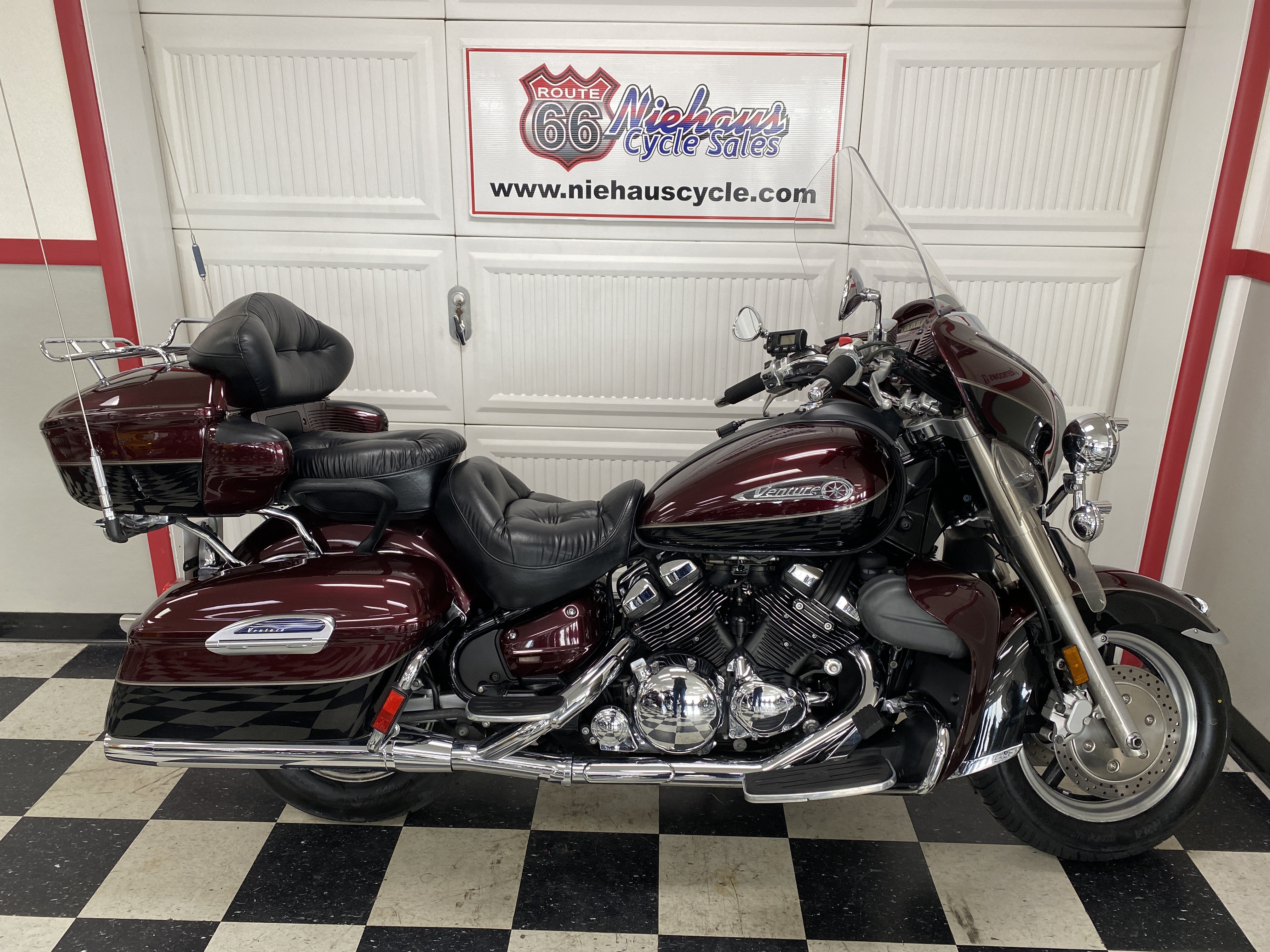 2008 Yamaha XVZ1300TF ROYAL STAR VENTURE VENTURE in Litchfield, IL