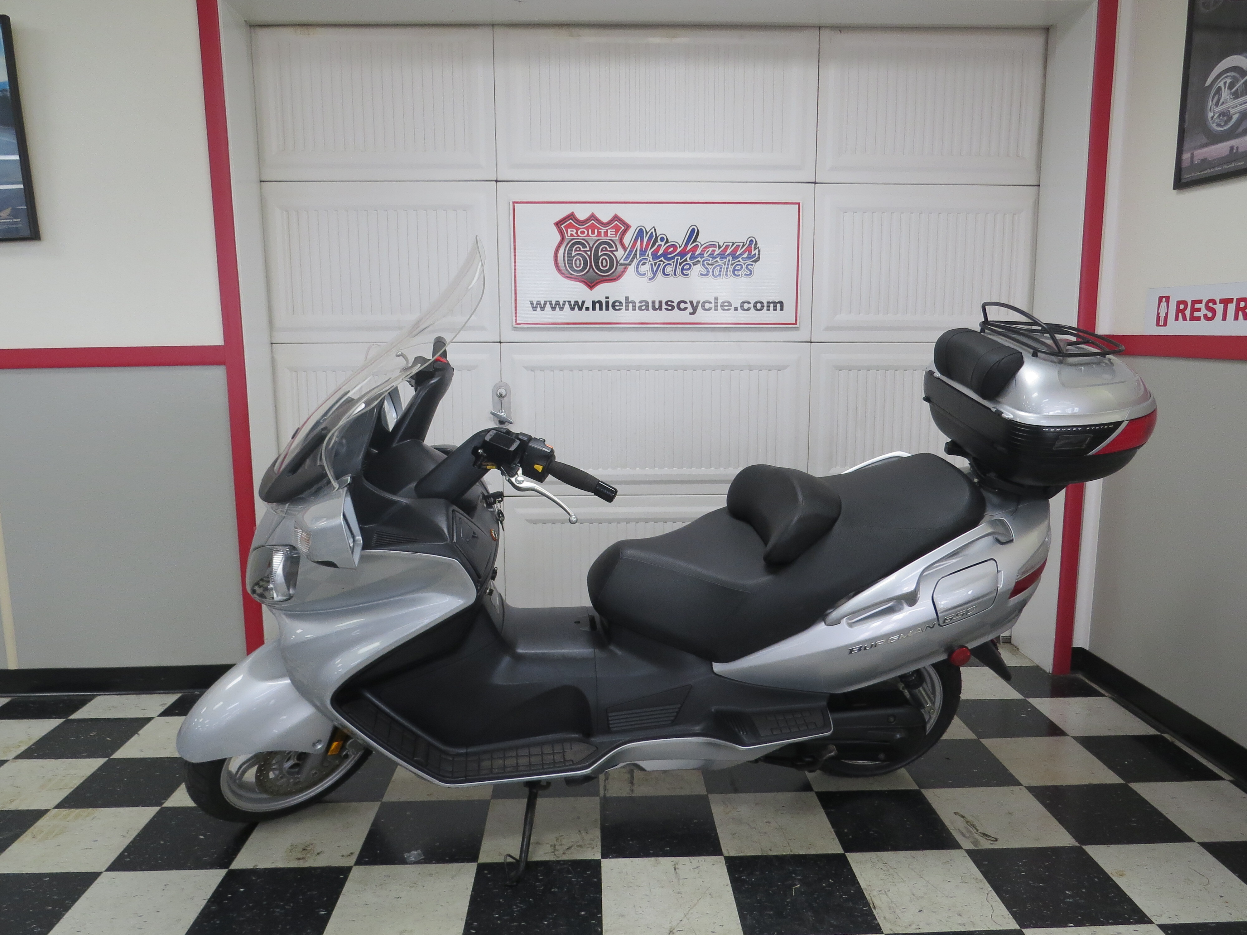 2005 Suzuki BURGMAN 650 650 in Litchfield, IL
