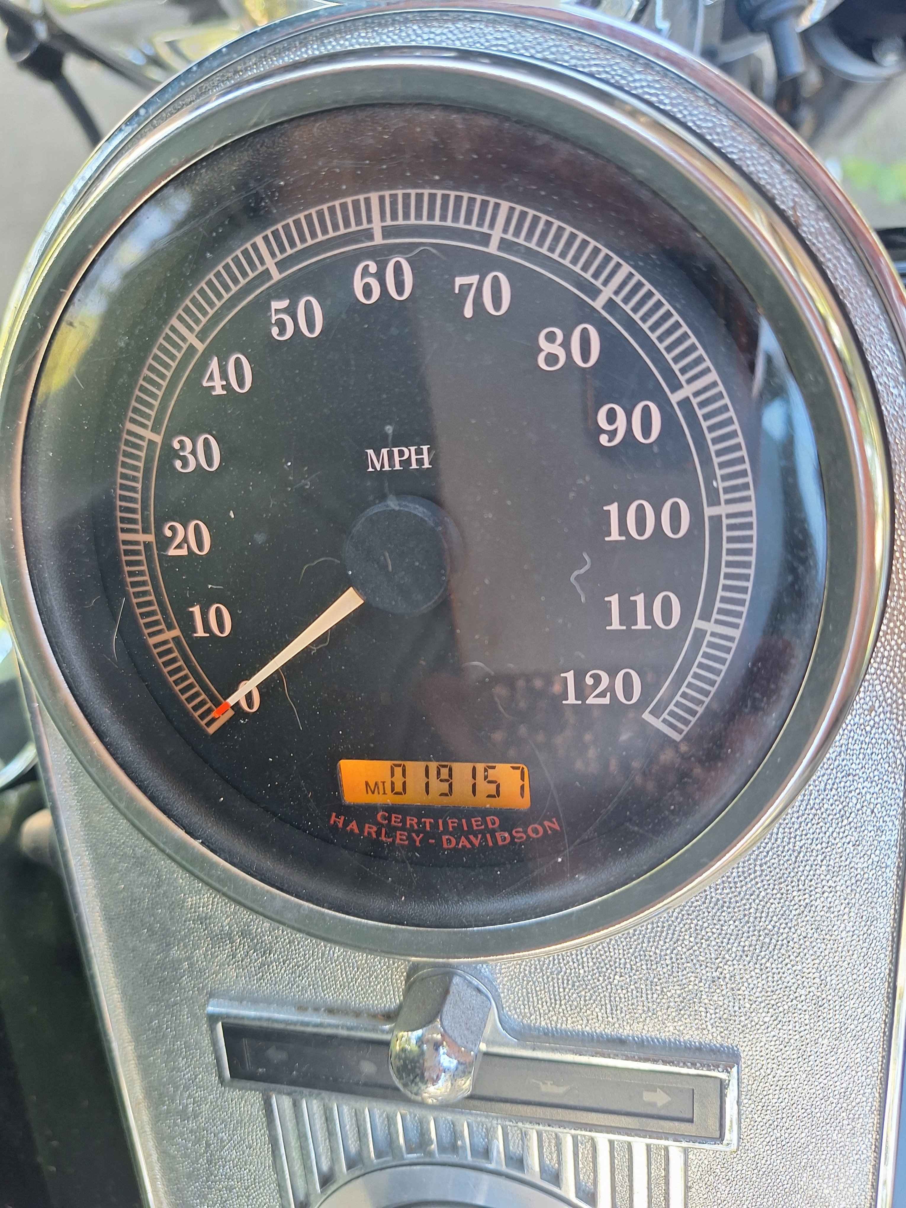 2005 Harley-Davidson ROAD KING CLASSIC in redford MI