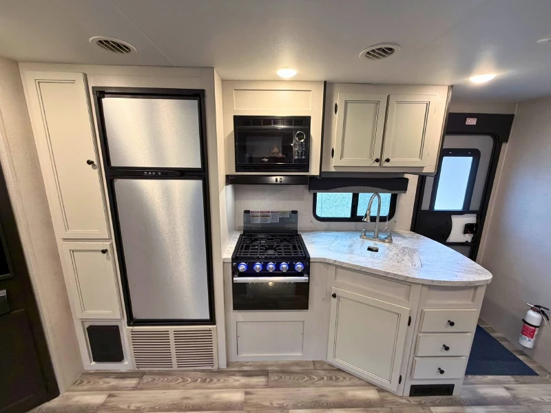 2022 Highland Ridge Range Lite 252RB