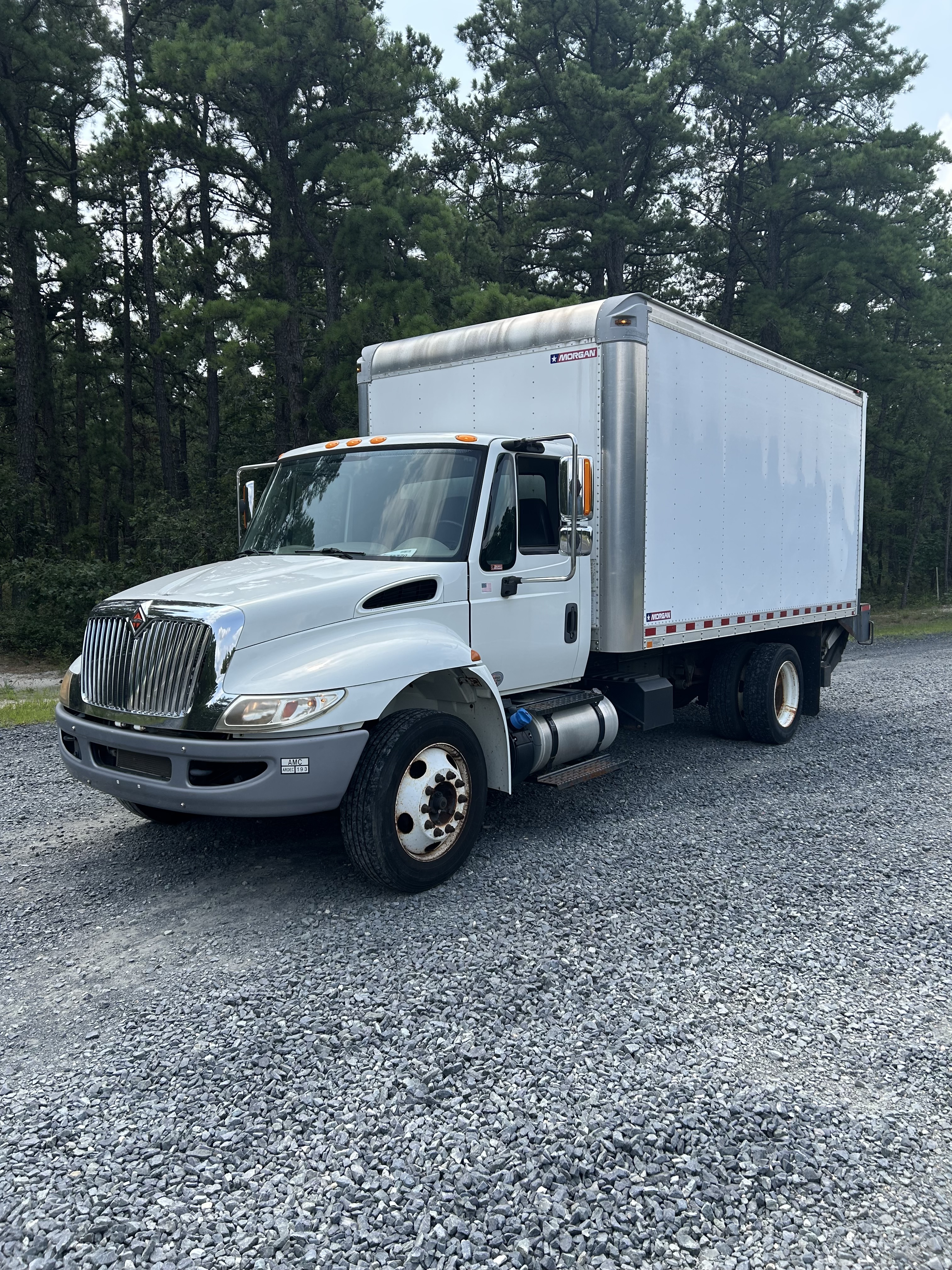2016 INTERNATIONAL 4300 SBA in Everett, PA