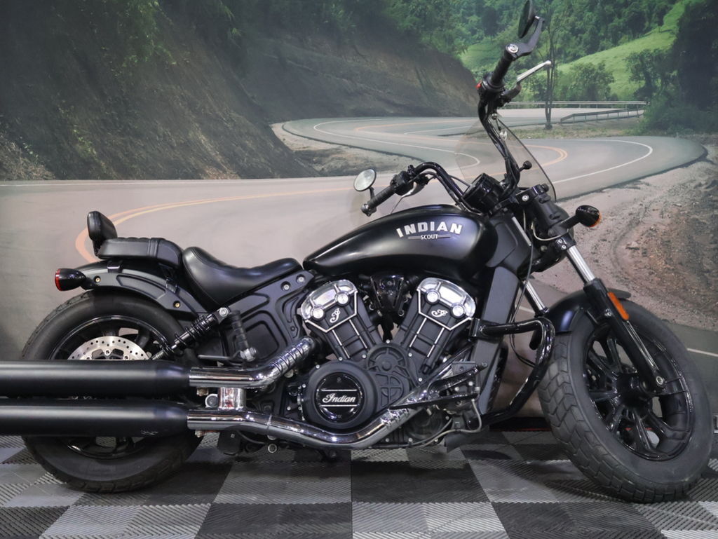 2021 Indian Motorcycle® Scout® Bobber ABS Thunder Black Smoke BOBBER ABS in Chatsworth, CA
