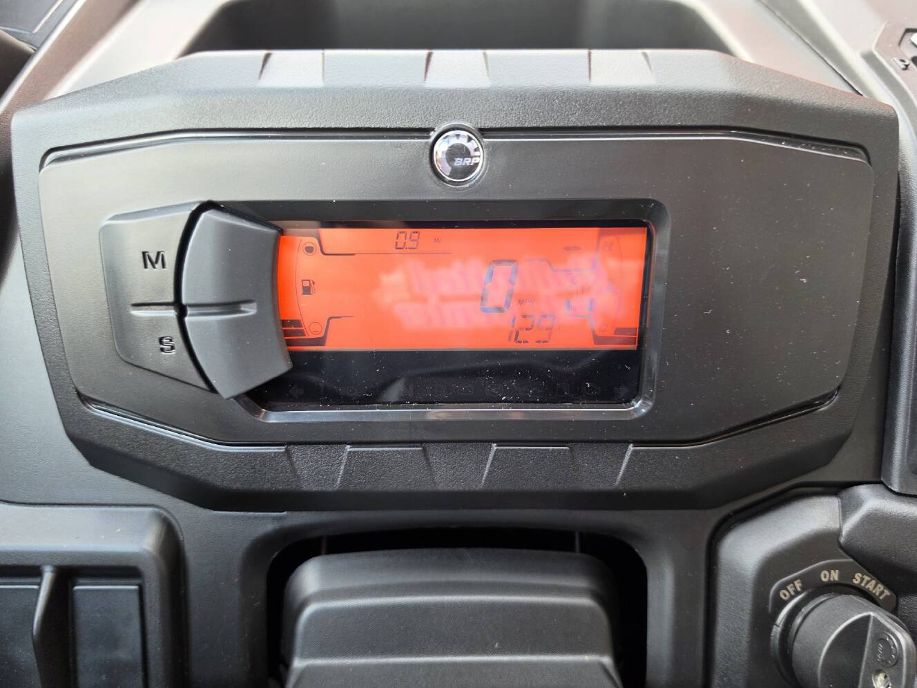 A photo of this 2026 Can-Am Defender MAX DPS CAB HD10
