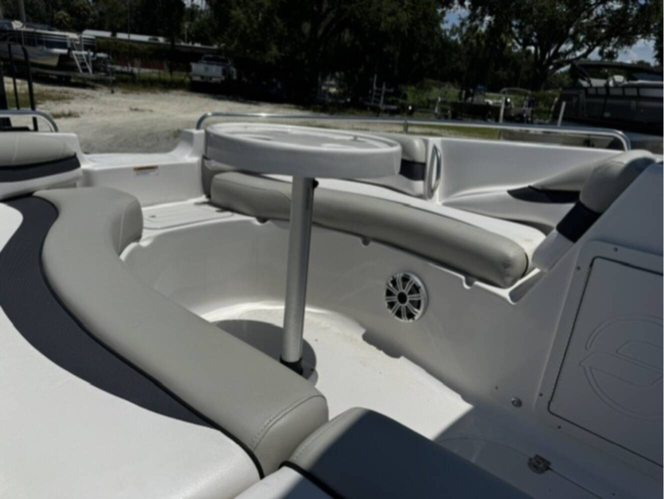 A photo of this 2018 Starcraft 1915 OB