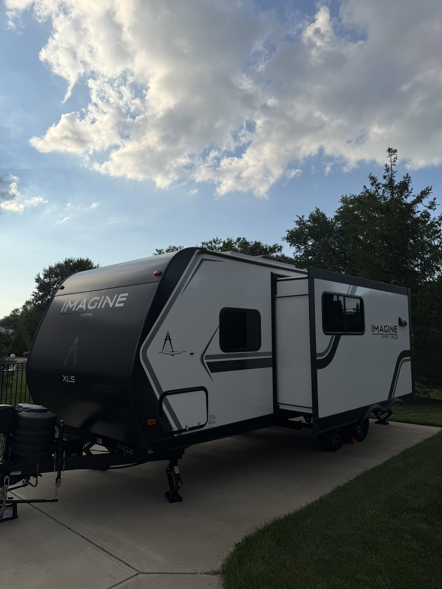 2026 Grand Design IMAGINE XLS 22MLE in liberty township OH