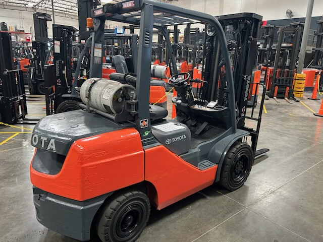 2019 Toyota Material Handling 8FGU32 in Mira Loma, CA