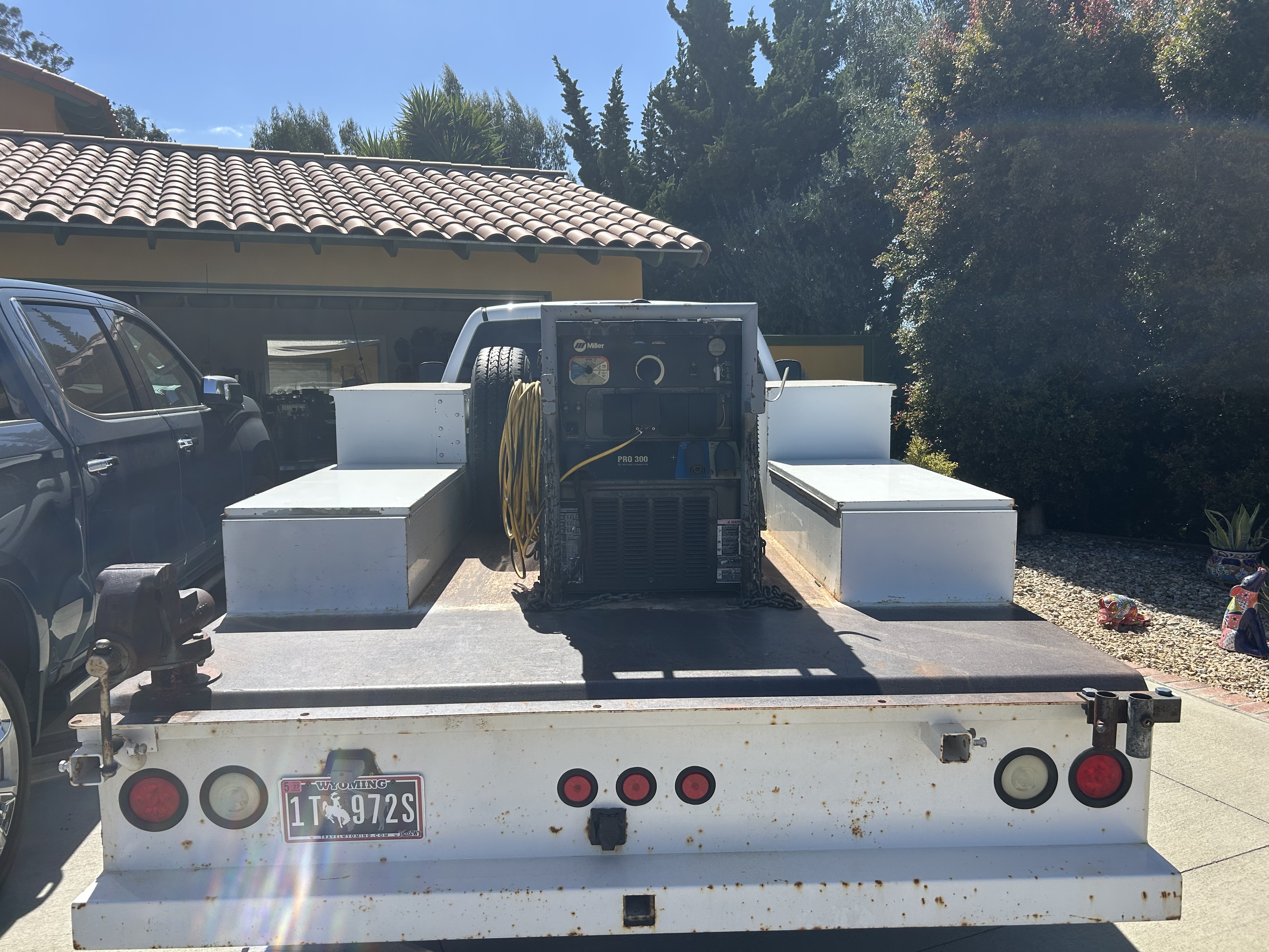 2009 CHEVROLET C3500 WORK TRUCK WORK TRUCK in Santa Maria, CA