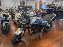 10 Best Motorcycles for Beginners image