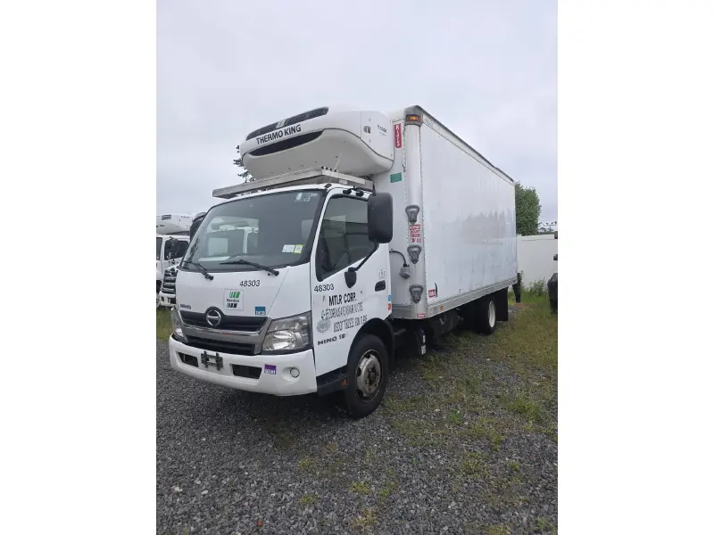 2018 HINO 195