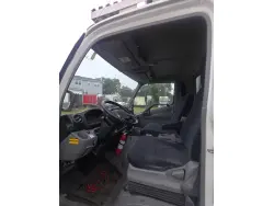 2018 HINO 195