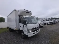 2018 HINO 195