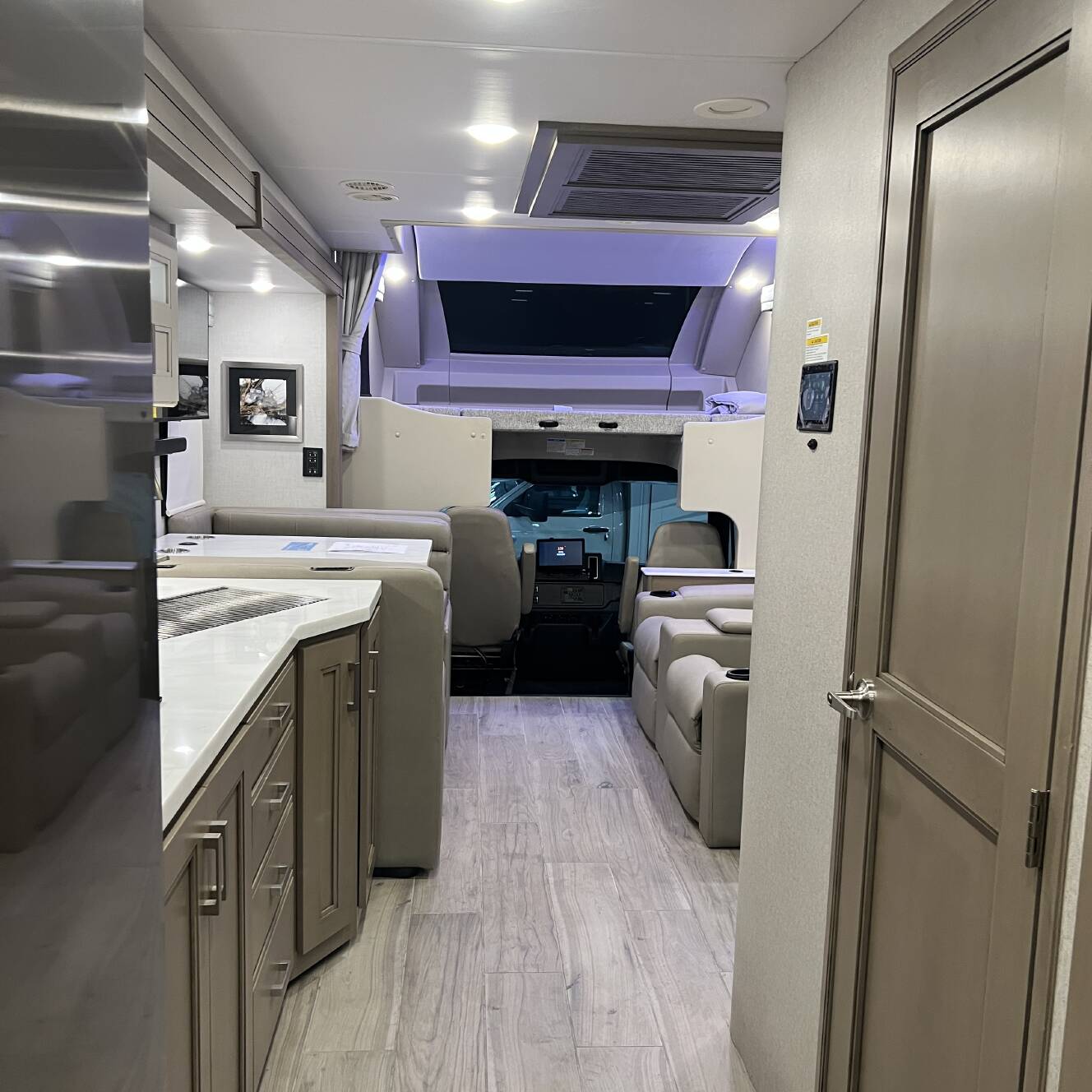 A photo of this 2027 Thor Motor Coach PASADENA SV 34XG