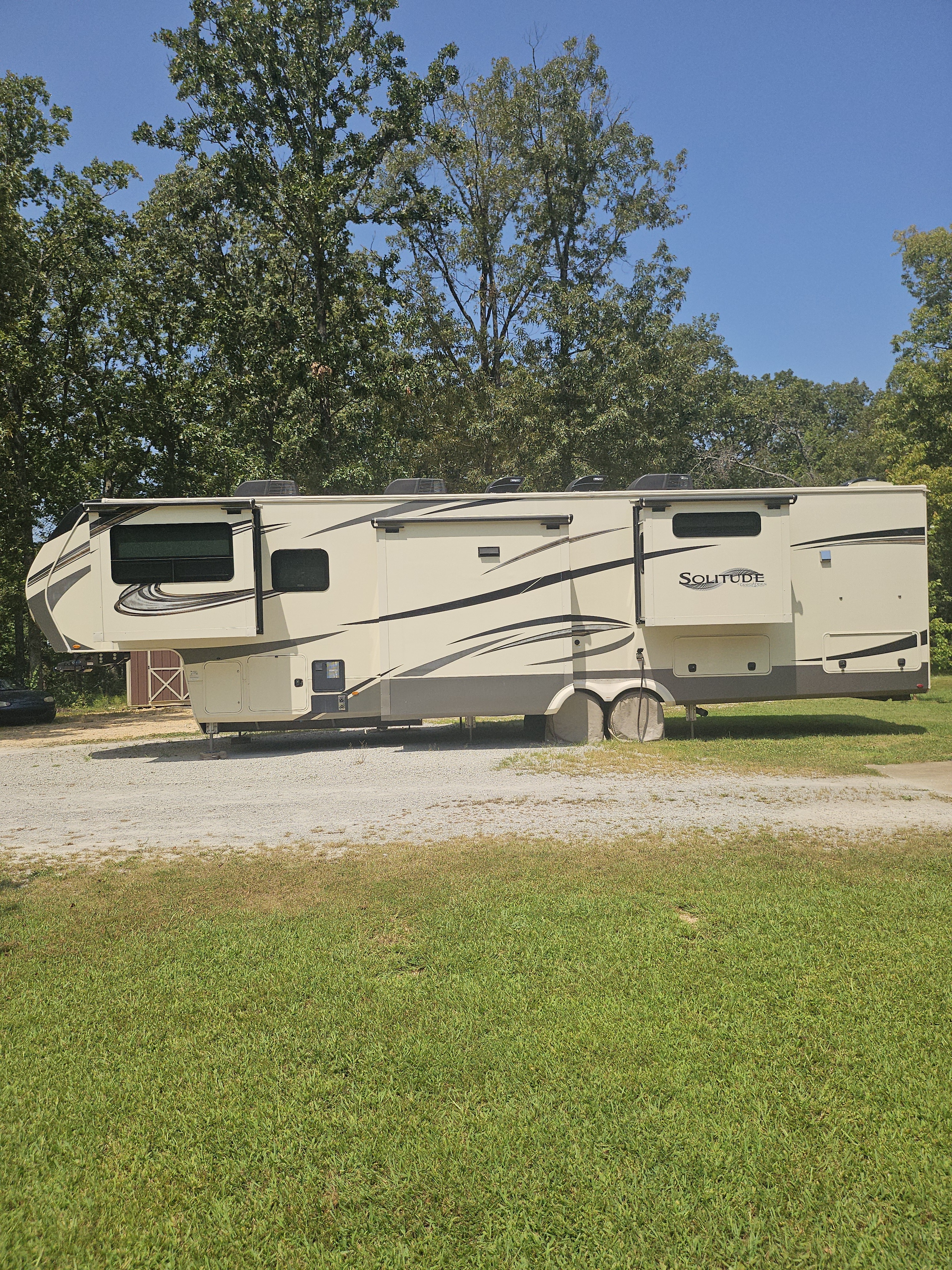 2021 Grand Design SOLITUDE 380FL-R RV