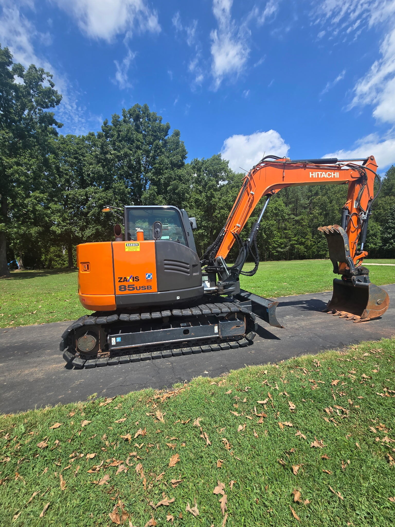 Hitachi Excavators Equipment listings For Sale Near Pine Grove