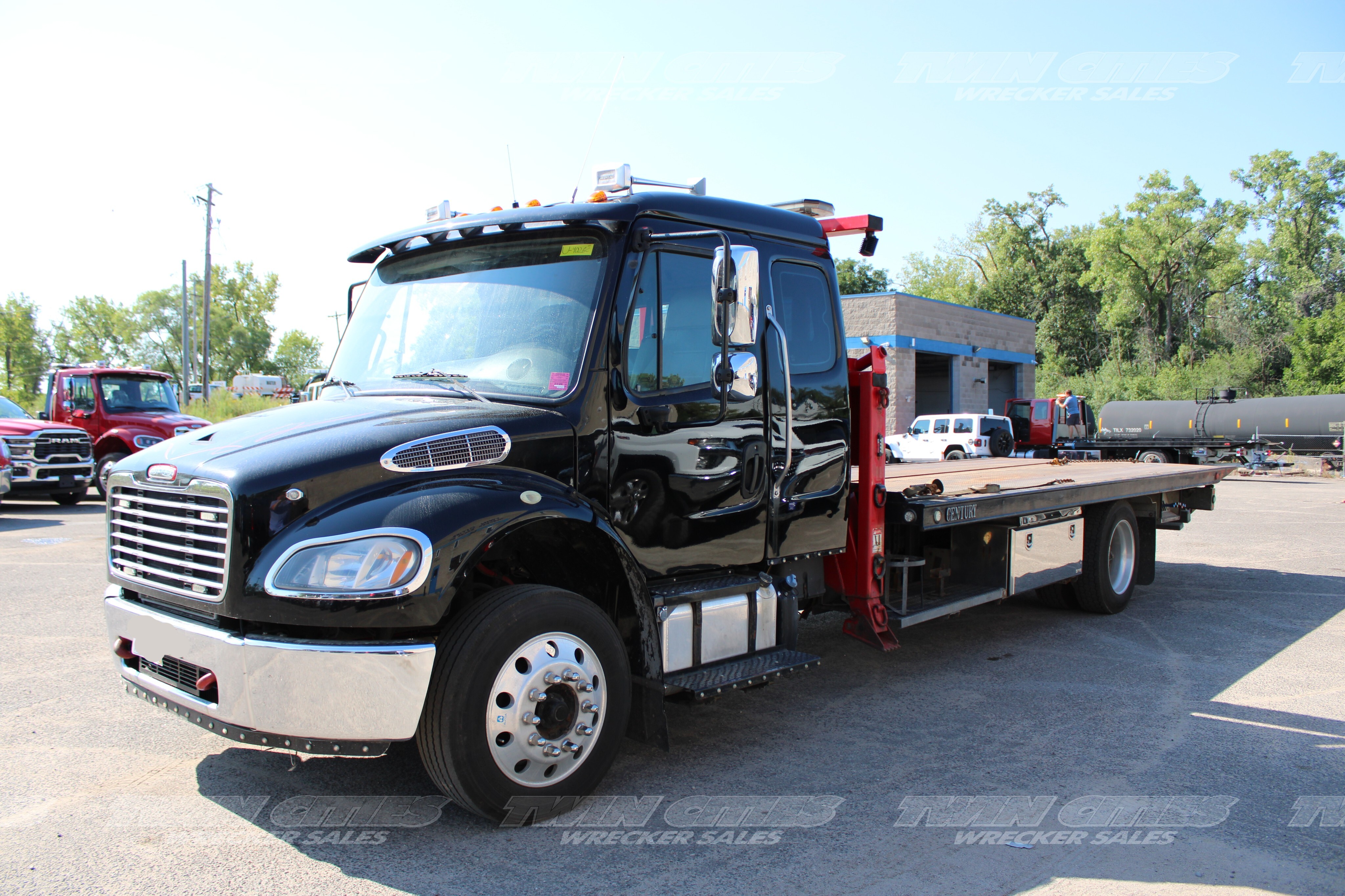 2018 FREIGHTLINER BUSINESS CLASS M2 106 in Saint Paul, MN