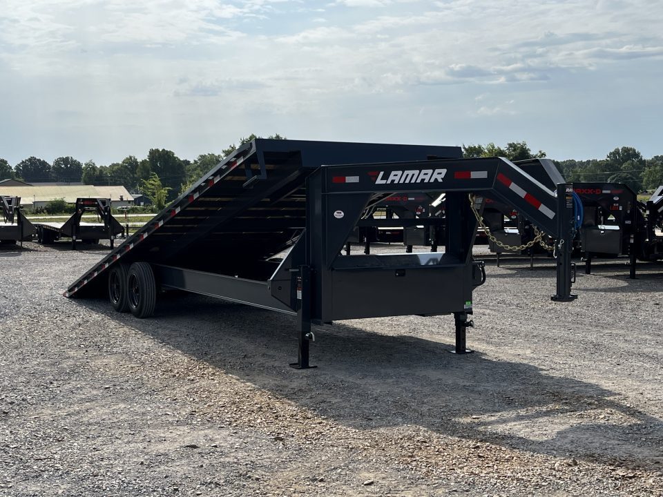 2027 Lamar Trailers FA022628 in Dexter, KY